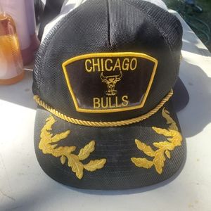 Bulls hat